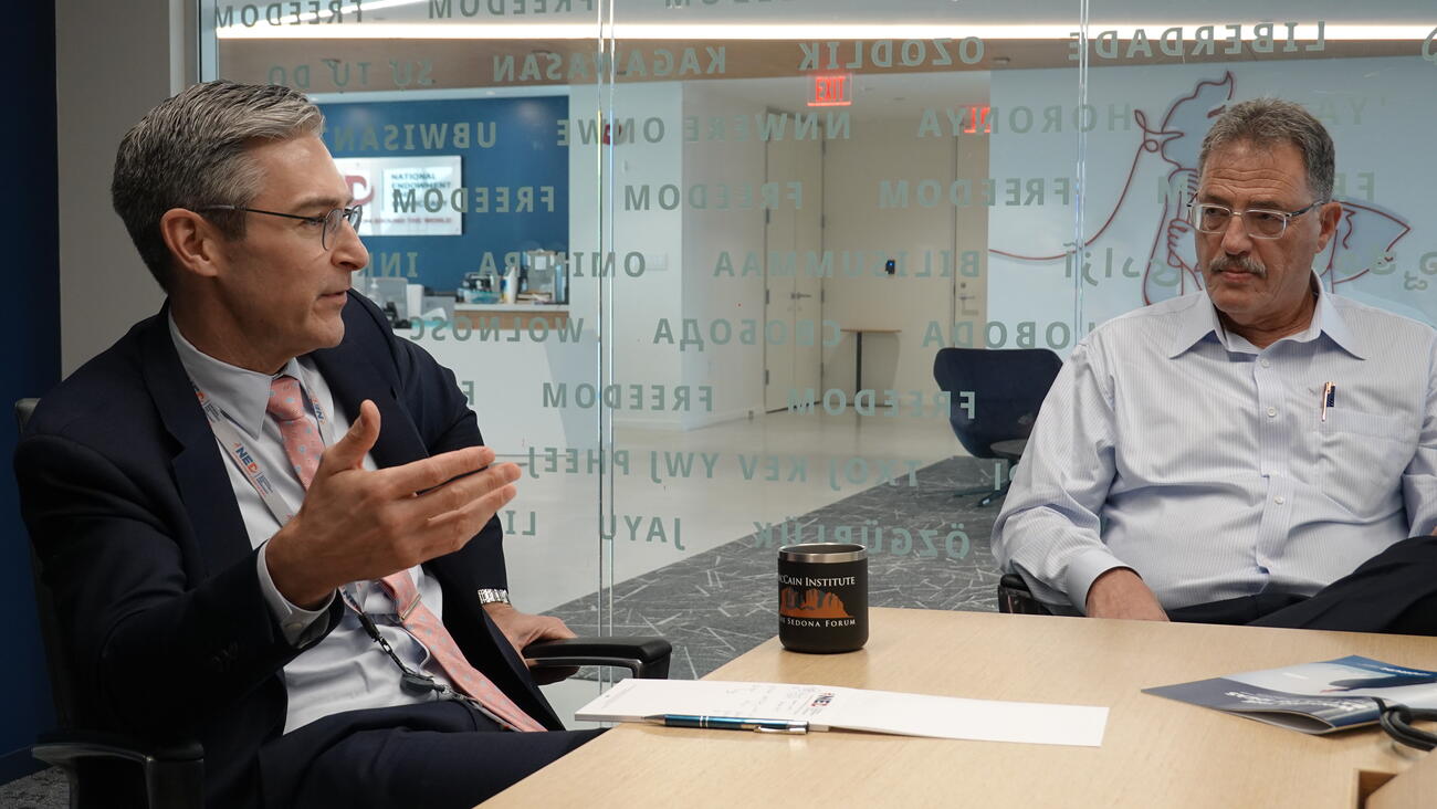 Damon Wilson (L) and Larry Diamond (R).