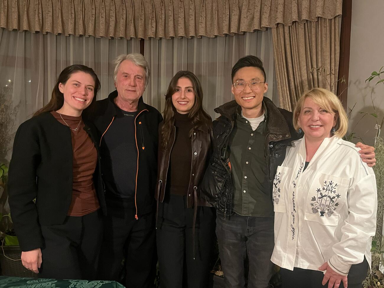 MIP students Gabriela Sommer, Haolie Jiang, Ren Jie Teoh, and Sophia Yushchenko with former president of Ukraine Viktor Yushchenko and his wife Kateryna.