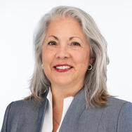 Jennifer Smith-Heys Headshot