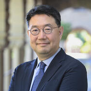 Photo of visiting scholar Seok Jin Eom