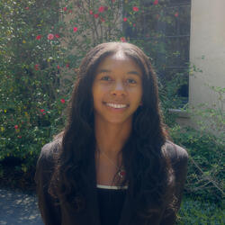 Olivia Taylor Headshot