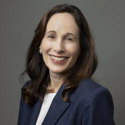 Amy Zegart Headshot