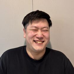 Headshot of Kazushi Sakai