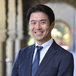Headshot of Naoki Kashimura