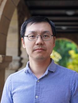 Lingsheng Meng headshot