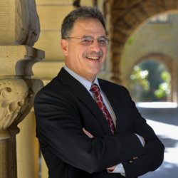 Larry Diamond headshot