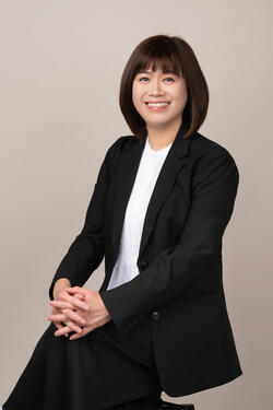 Headshot for Honghong Tinn