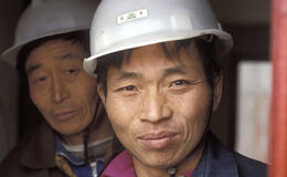 China ConstructionWorkers WorldBankPhotoCollectionCROPPED