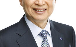 Kap Young Jeong Fullsize Photo