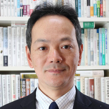 Photo portrait of Satoshi Machidori