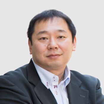 Headshot photo of Kensuke Onishi
