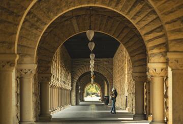 the arches of the main quad at Stanford University