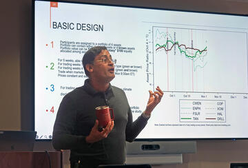 Saumitra Jha presented his research in a CDDRL seminar on October 9, 2025.