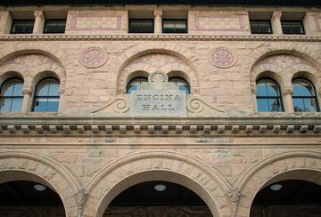 Encina Hall, the home of Stanford's Freeman Spogli Institute for International Studies.