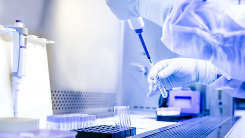 Feature figure showing Pharma production