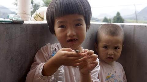 gaptooth kids rural china