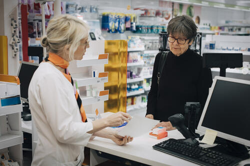 gettyimages pharmacy2jpg