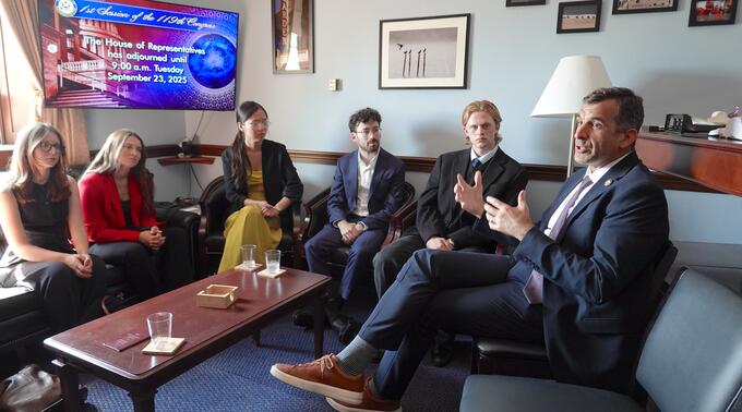 Congressman Sam Liccardo meets with the students.