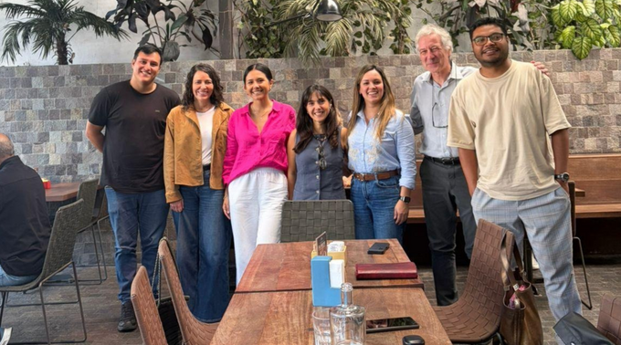 Professors Beatriz Magaloni and Alberto Díaz-Cayeros met with members of Recambio in Lima.