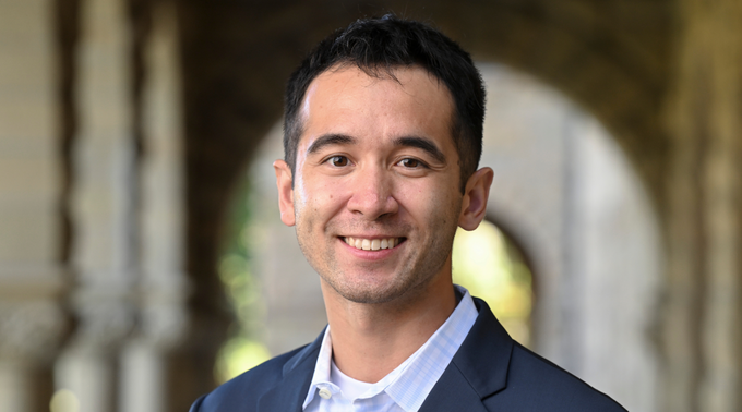 Headshot of Danny Vegel