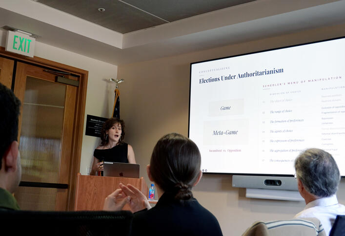 Rachel Owens presents her honors thesis