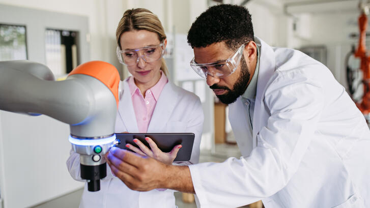 Robotics AI tools knee surgery 