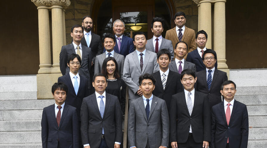 Group shot of 2019-20 Global Affiliates visiting fellows