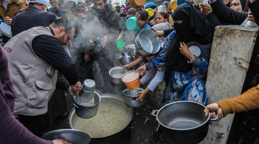 Families are desperate for food aid in Gaza