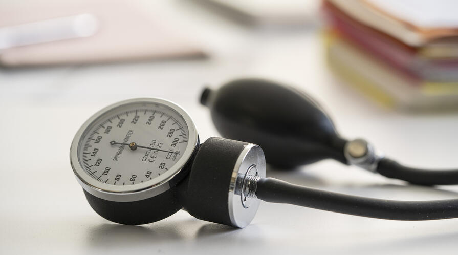 A photo of a blood pressure gauge 