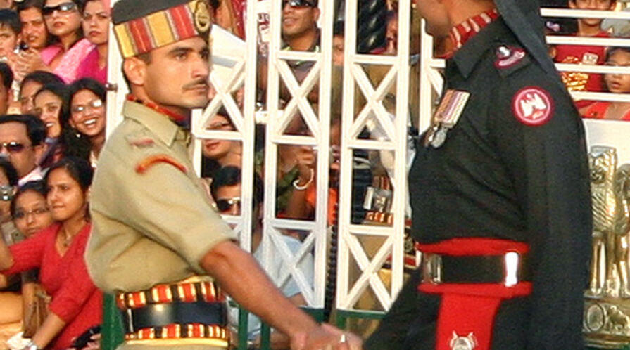 IndiaPakistanBorderCeremonySongJoshuahNEWSFEED