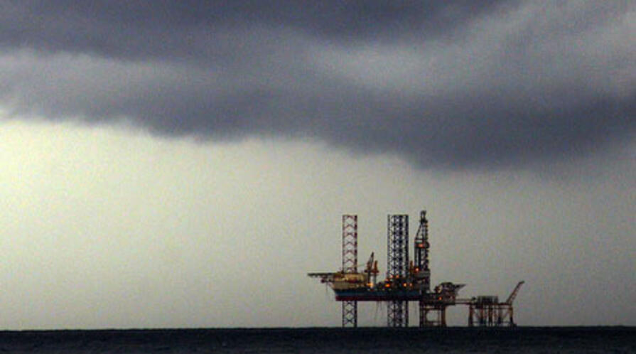 Vietnam Oil Rig blufam Logo